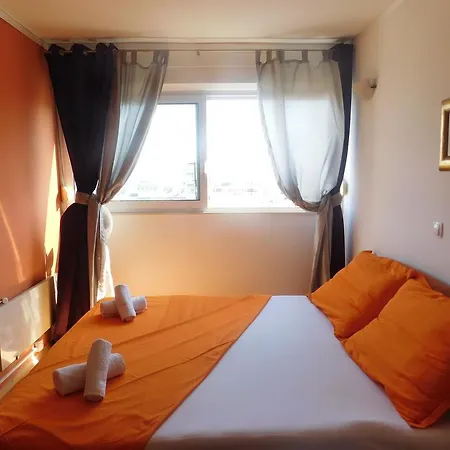 Panoramic City Apartment *