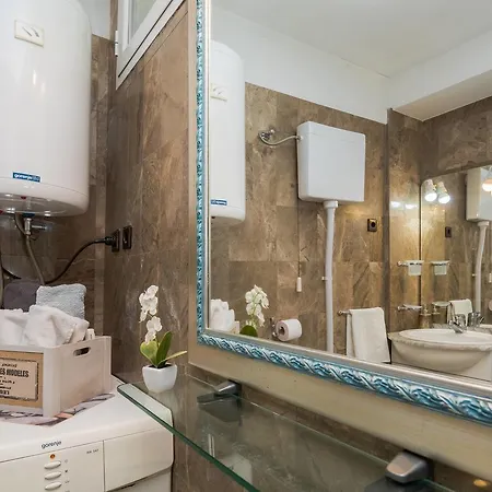 Panoramic City Apartment Apartman